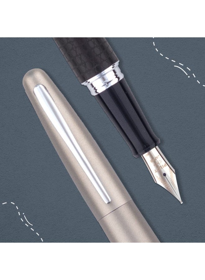 Pilot Lizard Design Body Fountain Pen (Medium Nib, Ink - Black) - Image 2