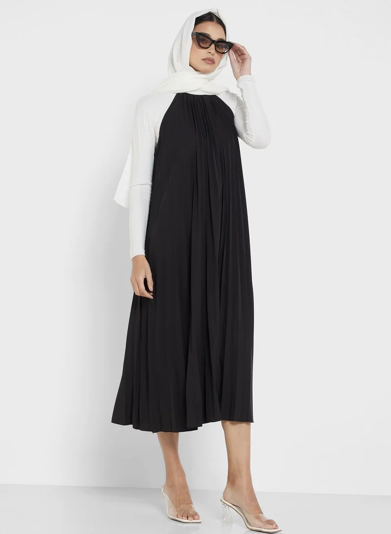 Khizana Pleated A-Line Dress