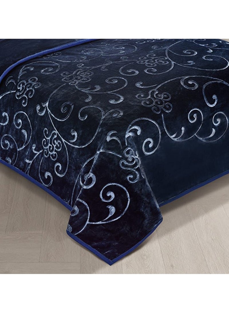 ART Single-size blanket, two sides: one embossed, one plain, with an ultra-soft texture. Size: 160*220cm - Image 3