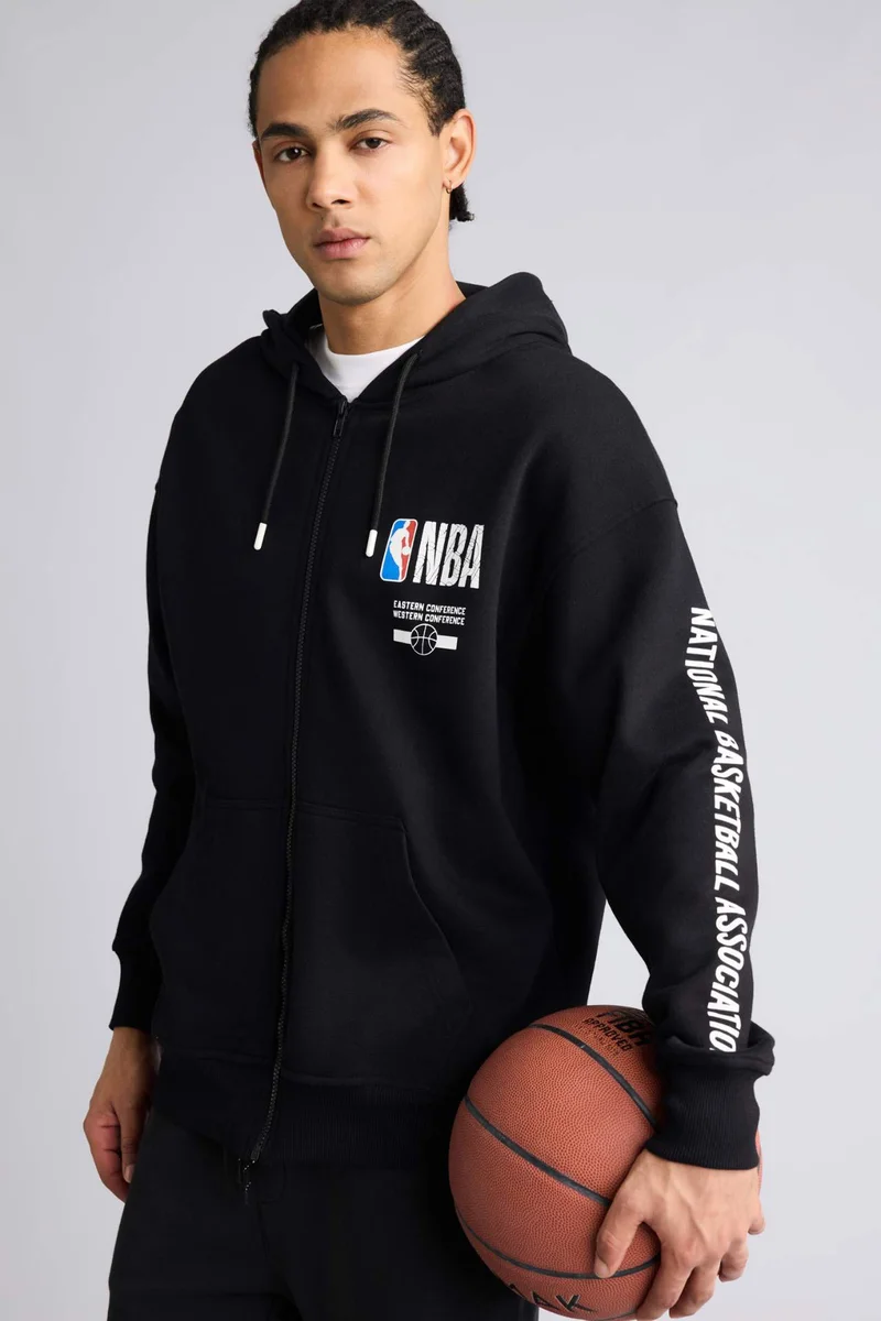 ديفاكتو NBA Licensed Zip-Up Oversize Hoodie