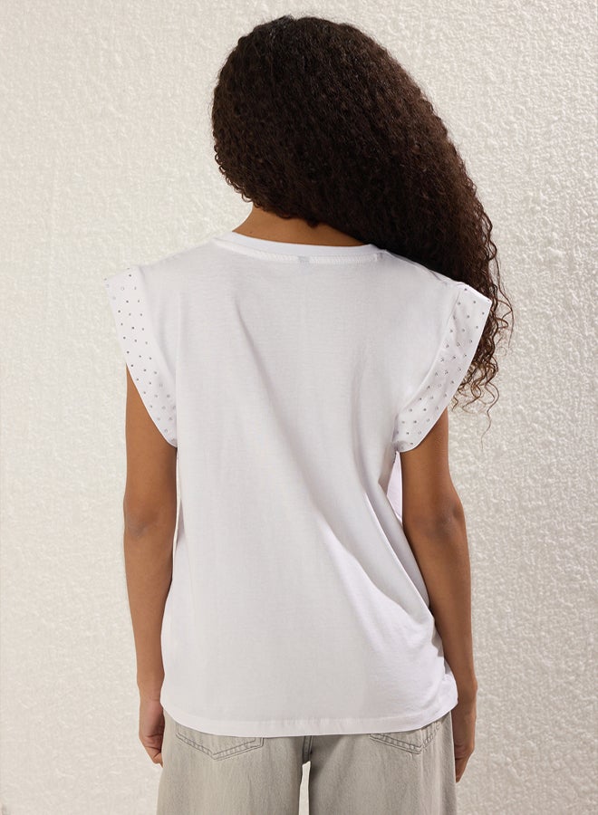 trendyol White 100% Cotton Stone Detailed Padded Look Relaxed Crew Neck Knitted T-Shirt  - Image 4