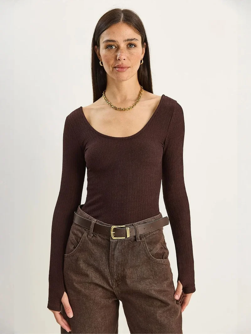 Bianco Lucci LUCCI Slim Fit Long Sleeve U Collar Blouse