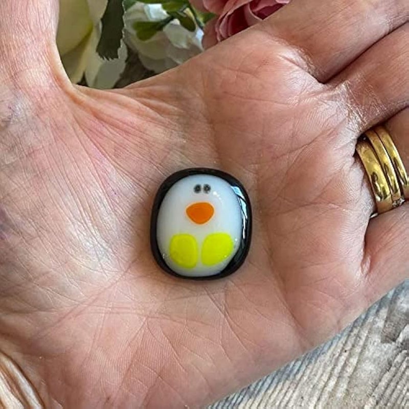 A Little Pocket Penguin Hug, Mini Cute Animal Decoration Pocket Hug Penguin Stress Relief Toy, Special Encourage Birthday Party Decoration, Kids Penguin Graduation Gift for Boys and Girls - Image 3