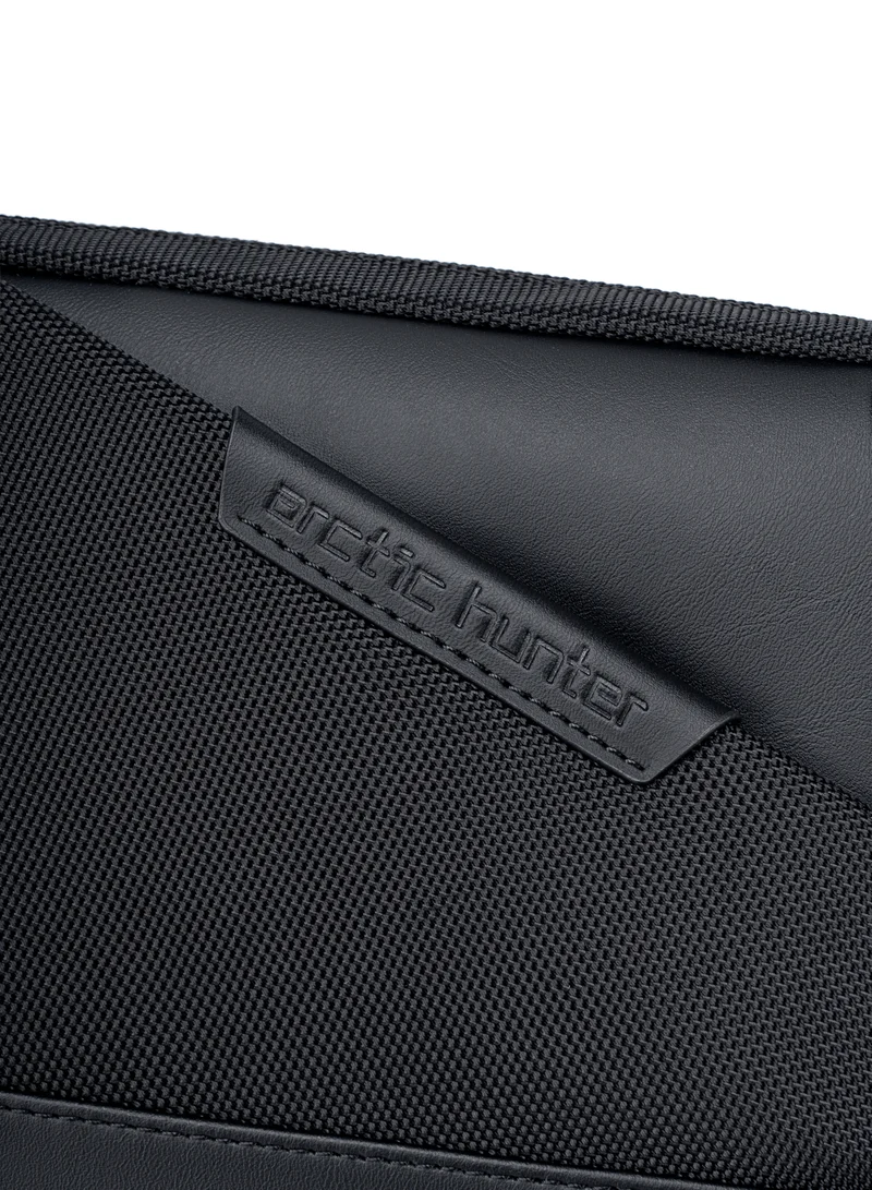 ARCTIC HUNTER Unisex Clutch Bag Durable Premium Water Resistant Carry All Bag with Multiple Pockets for Men and Women K00691 Black