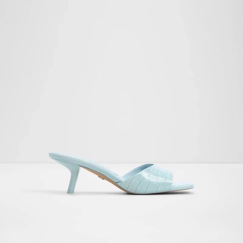 ENCHANTING Textured Heel Sandals