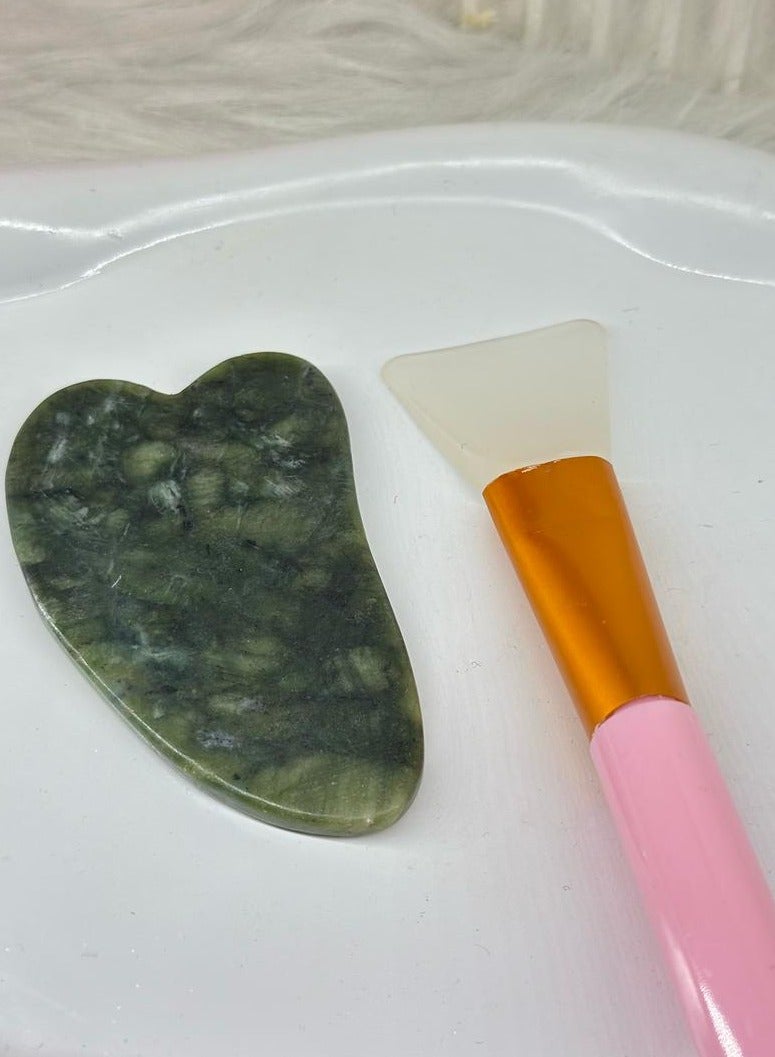 sface care set Gua Sha Body Guasha Board Facial Massage Tool Neck Therapy Green(random Color) 1PC + Silicone Face Mask Brush - 1PC Facial Mud Mask Applicator, Multicolor, Soft, Anti-Bacterial, Heat-Resistant, Wand, Cosmetic Brush Random Color S117 - Image 1