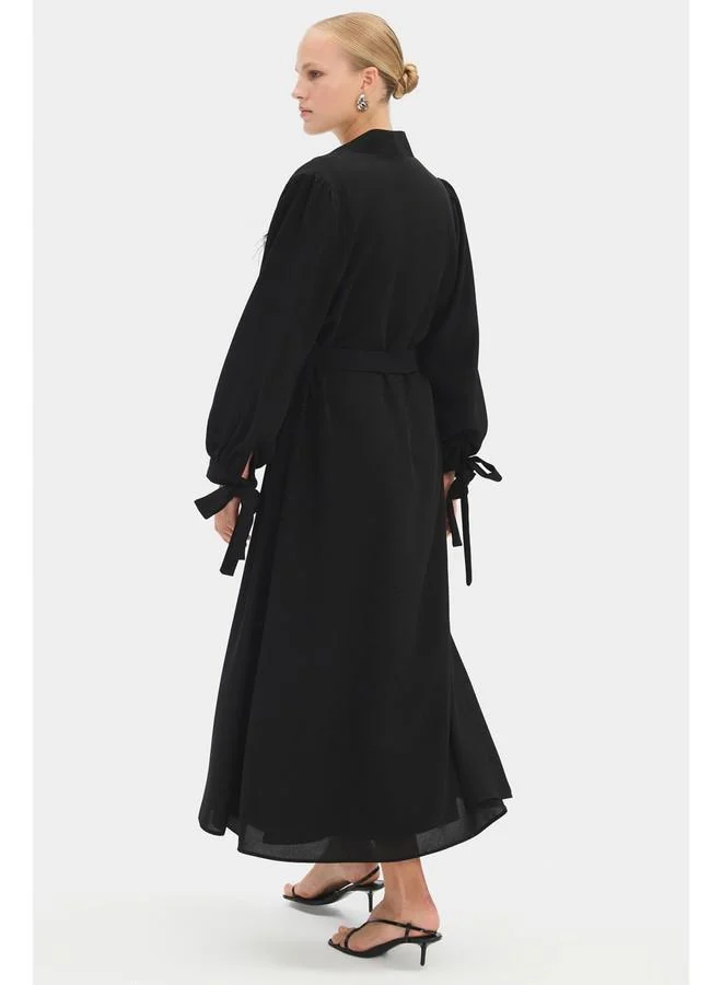 JUNE Women Embroidered Detailed Abaya Black