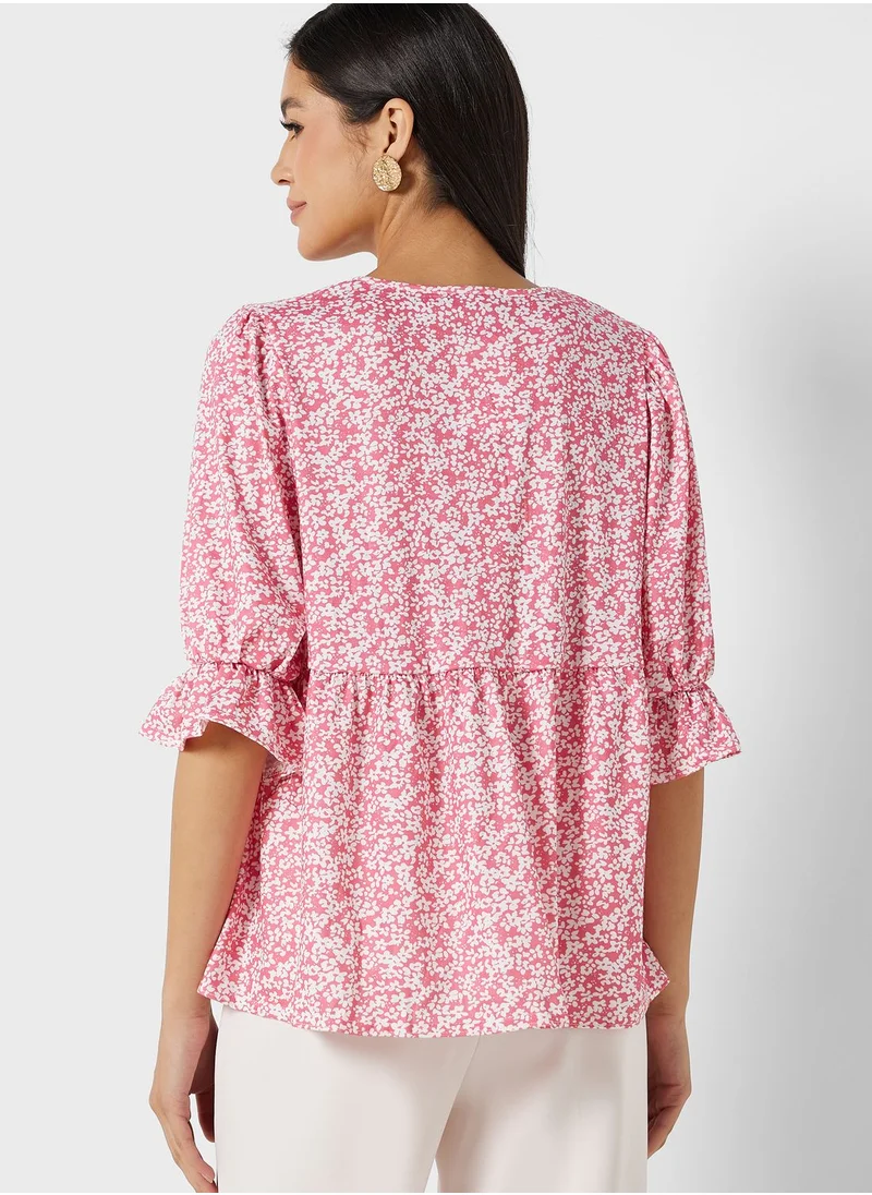 In the style Jac Jossa Pink Floral Print Smock Top With Puff Sleeves