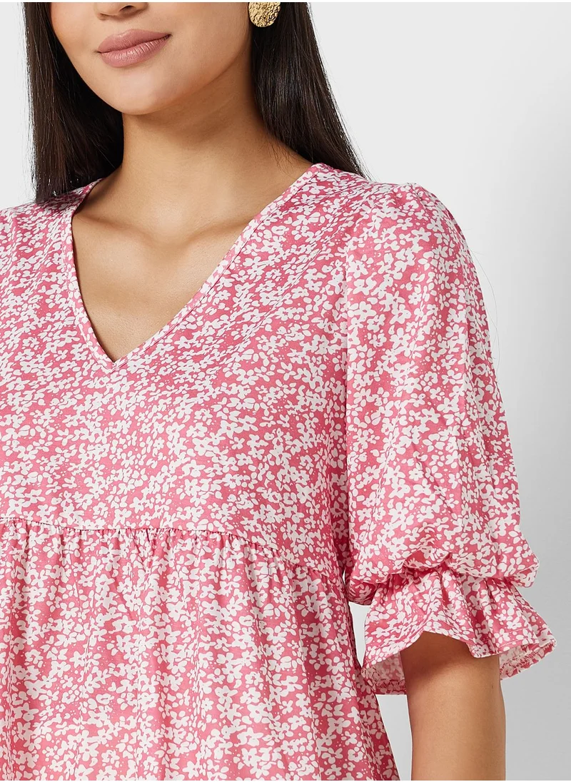 In the style Jac Jossa Pink Floral Print Smock Top With Puff Sleeves