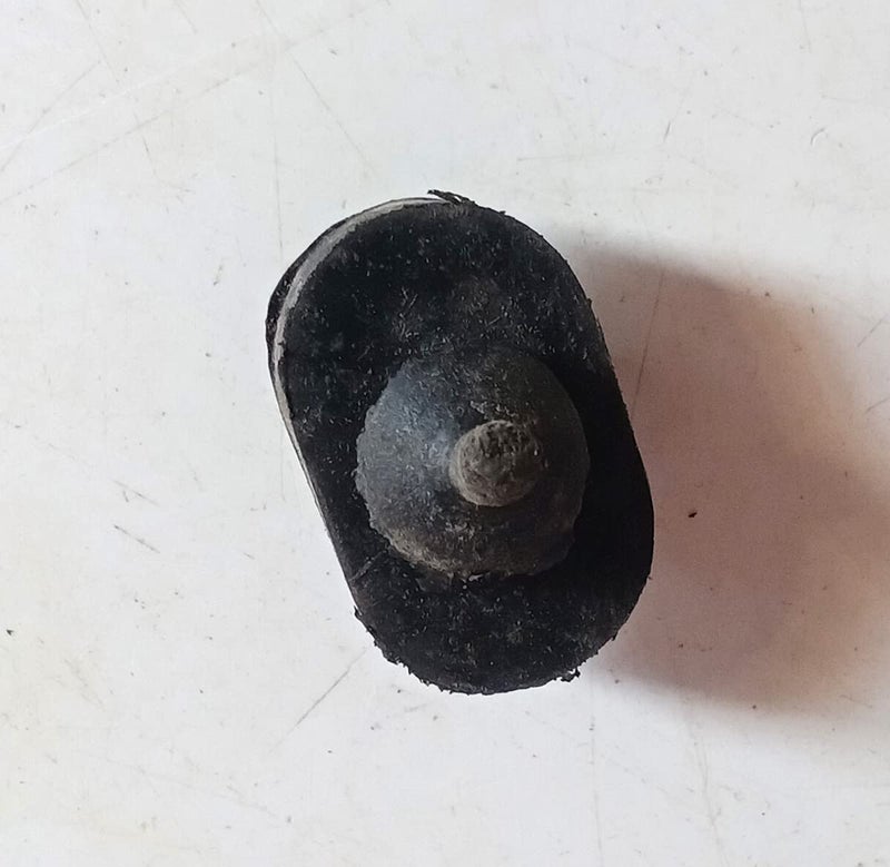Rubber Leg Bush for Mixer 4 Pcs MB 0003  - Image 3