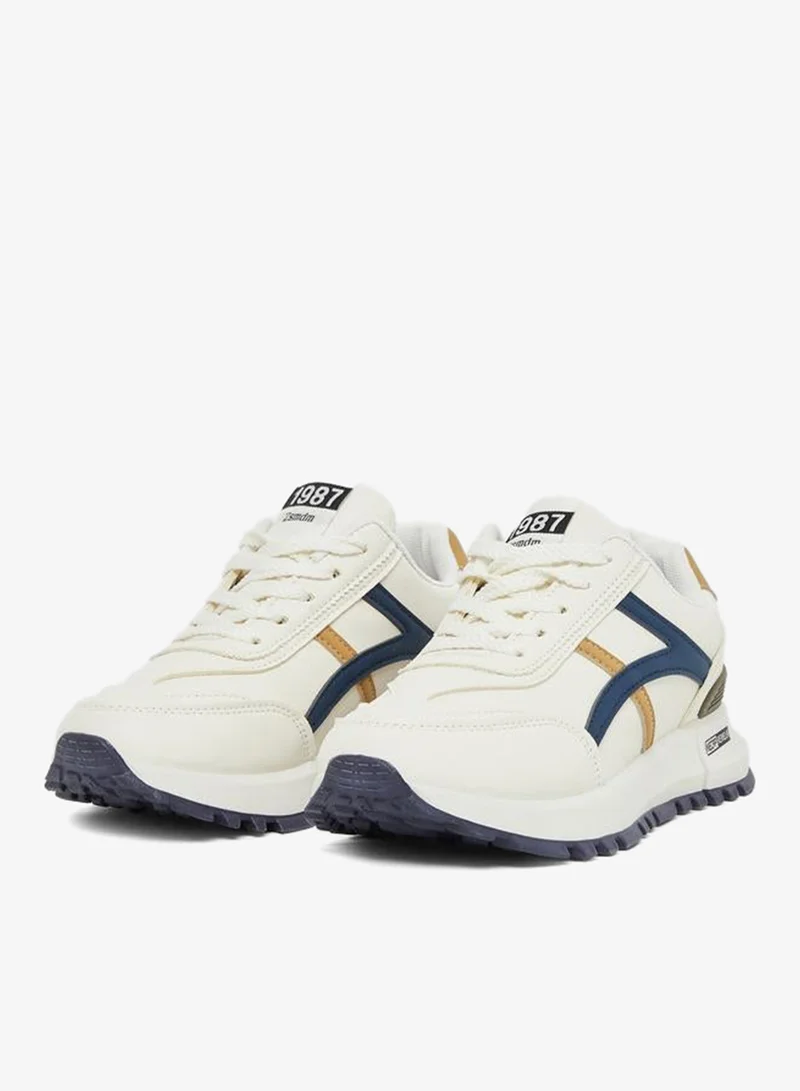 ستايلي اكتيف سنيكرز ستيلى برباط ونعل سميك