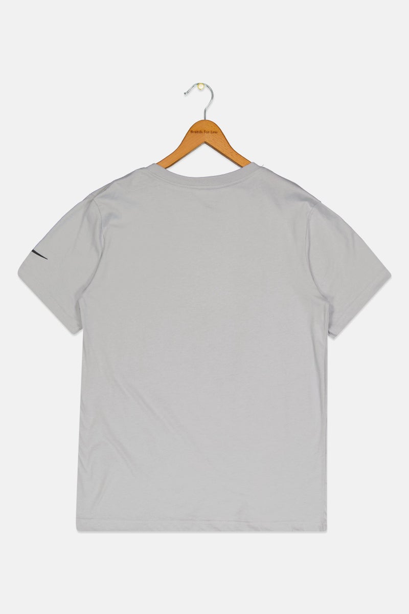 Nike تي شيرت خارجي للأطفال من نايك 3 براند بواسطة راسل ويلسون، رمادي - Image 2