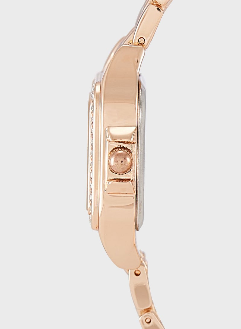 Loveleyy Analog Watch