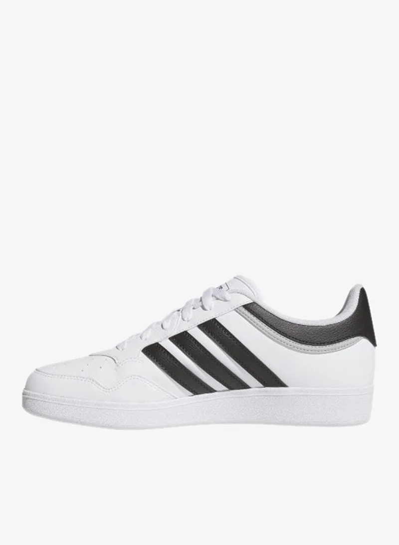 adidas أحذية كرة سلة هووبس . يو بيضاء للجنسين