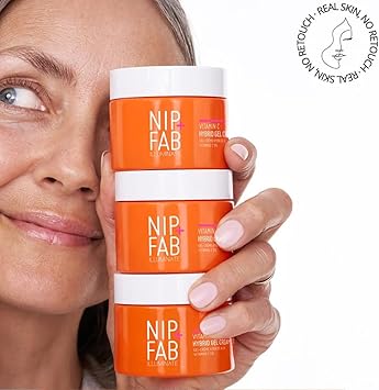 NIP+FAB كريم هجين من نيپ فاب فيتامين سي فيكس 5 50 مل تركيبة ثلاثية متقدمة معقدة فيتامين سي معززة بحمض الفيروليك والنياسيناميد لبشرة متألقة ومتجانسة الوزن الخفيف - Image 4