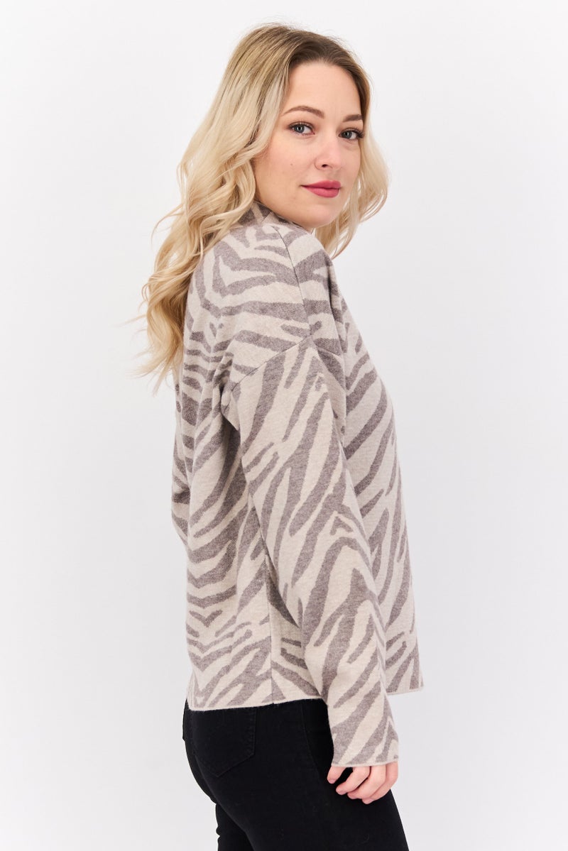 CARMEN MARC VALVO Women Mock Neck Jacquard Print Long Sleeves Sweater, Grey - Image 2