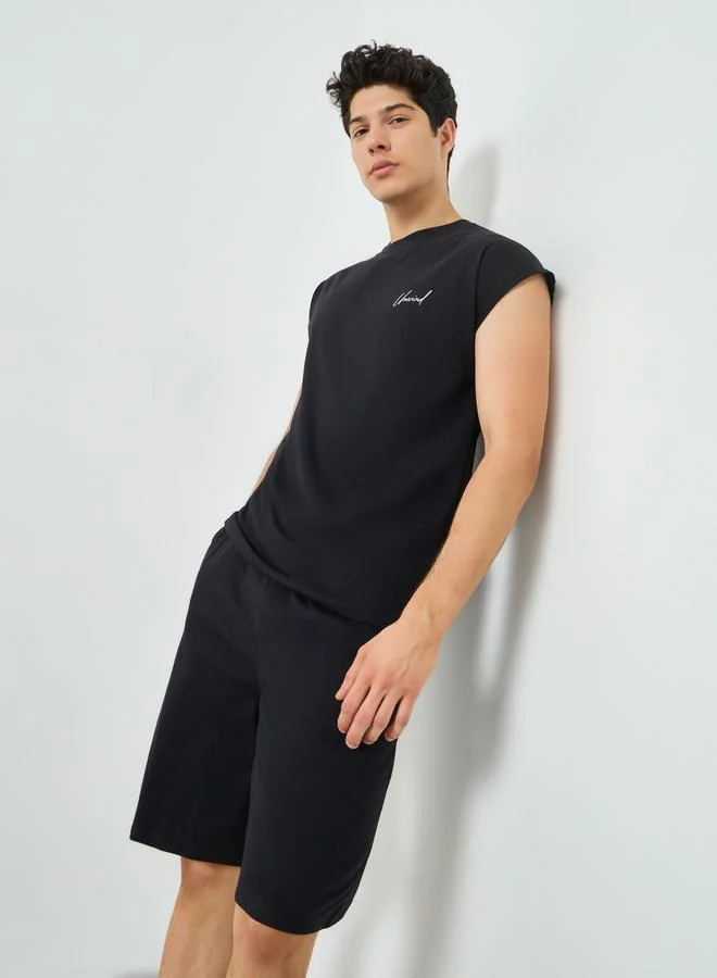 Styli Men Black Embroidered Detail Cap Sleeve Vest and Shorts Set