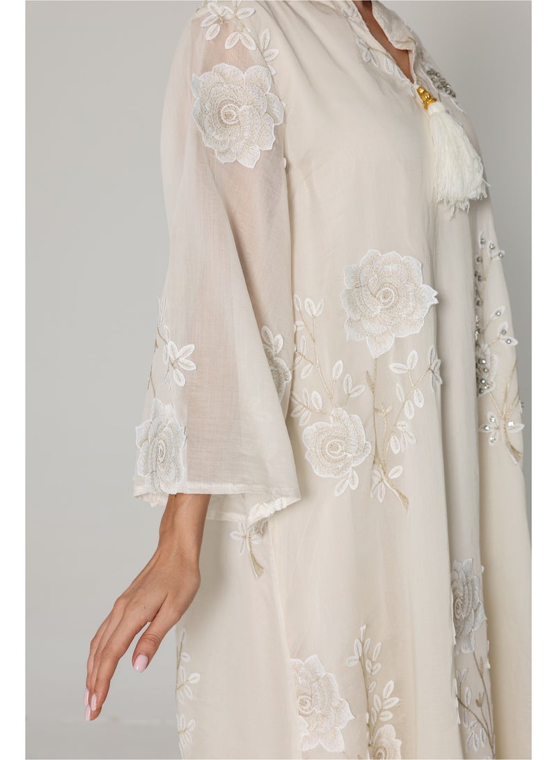 اكسا جلابية مطرزة نقوش ناعمة - Image 3