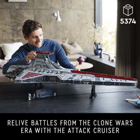 LEGO Star Wars Venator-Class Republic Attack Cruiser 75367 (Age 18+, 5374 Pieces) - Image 2