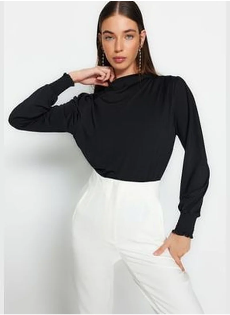 trendyol Black Stand-Up Collar Regular Fit Gipe Detail Flexible Knitted Blouse TWOAW24BZ00022.