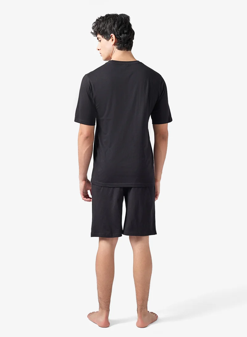 سفنتي فايف طقم بيجامة تي شيرت وشورت