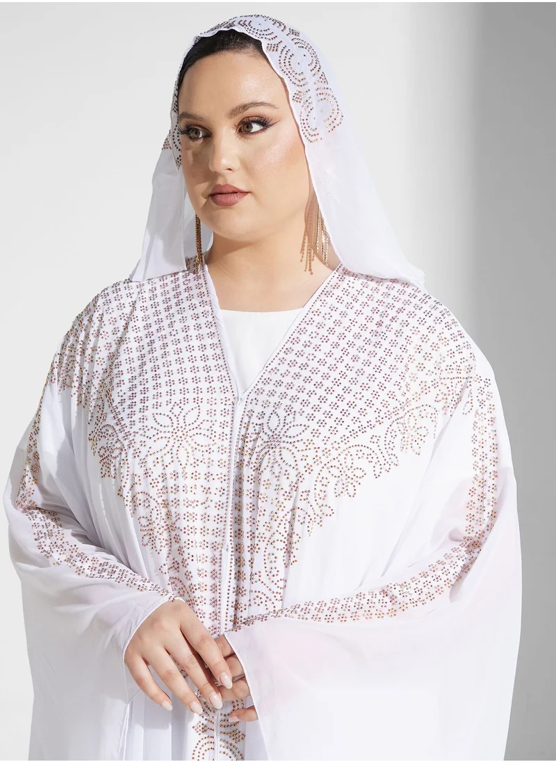 Khizana Plus size embellished detail abaya with hood