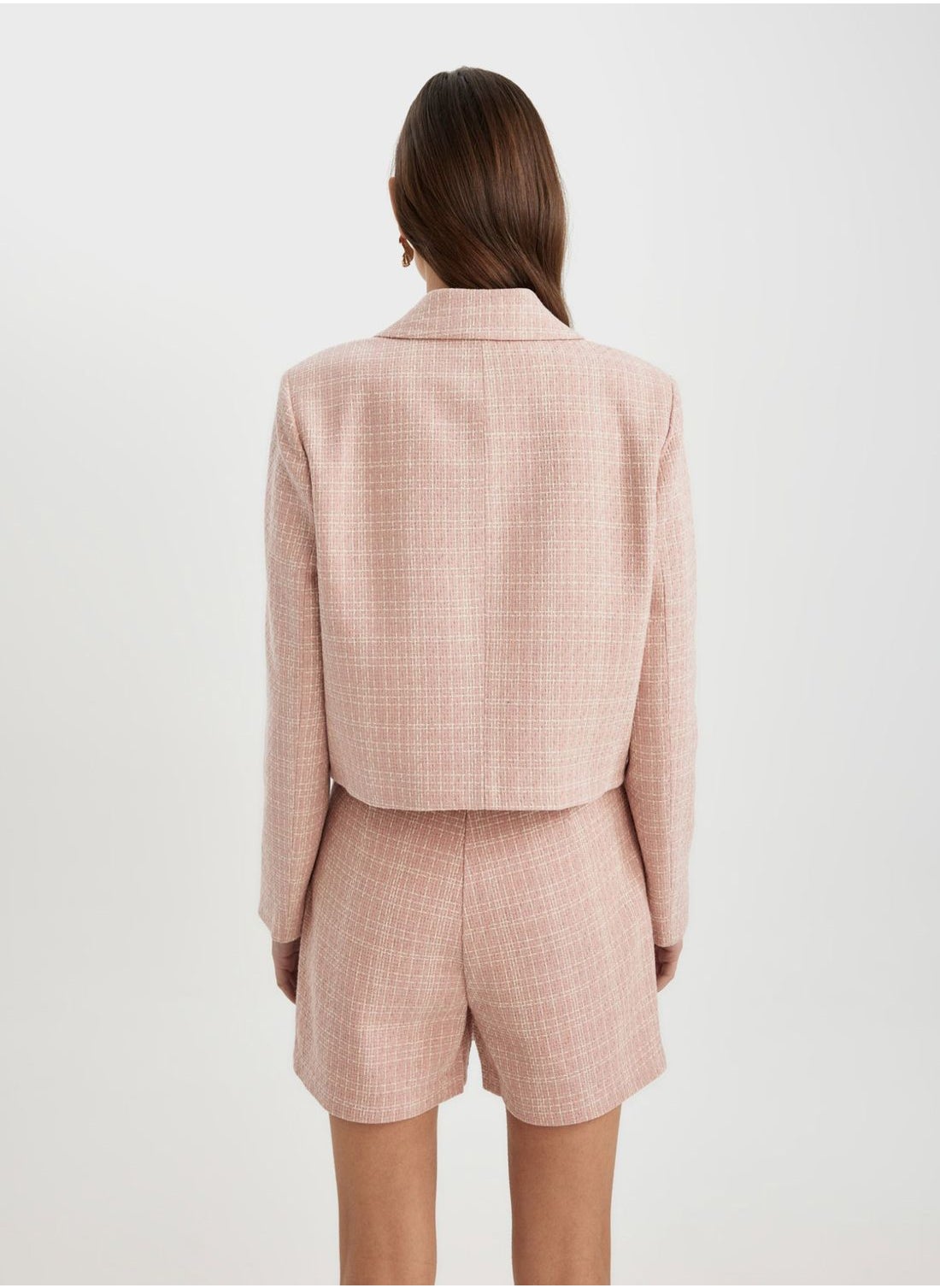 Crop Jacket Collar Blazer - https://f.nooncdn.com/p/pzsku/Z3504248C2DE86D2822F3Z/45/1746747901/1161477b-ec18-420b-972a-689f3ef47ada.jpg?width=original
