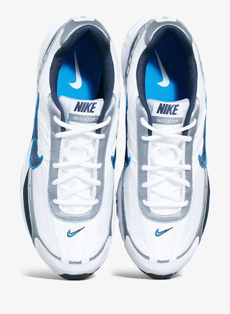 نايكي حذاء إنيتياتور