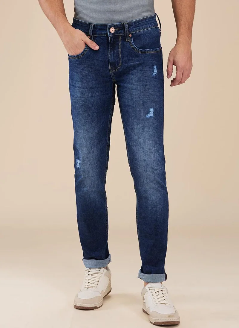Men Classic Slim Fit Low Distress Light Fade Stretchable Jeans
