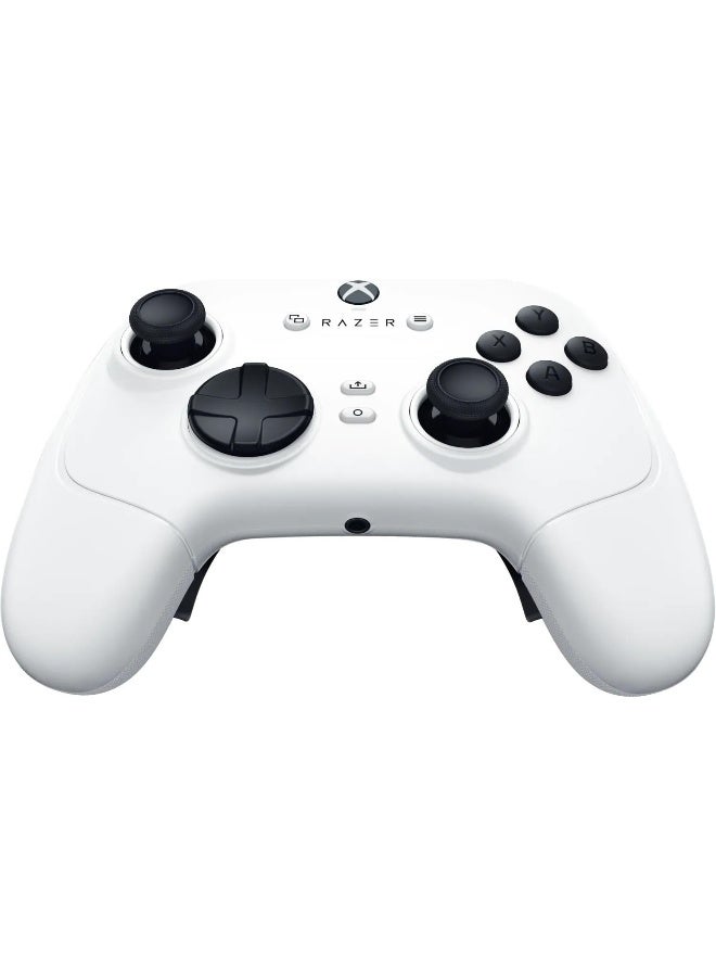 ريزر وولفرين V3 إصدار البطولة وحدة تحكم الألعاب السلكية: مرخصة لجهاز Xbox Series X|S، Xbox One، Windows PC، 6 أزرار قابلة لإعادة التعيين، مشغلات سريعة، كابل USB-C، وضع البطولة السلكي - أبيض - Image 2