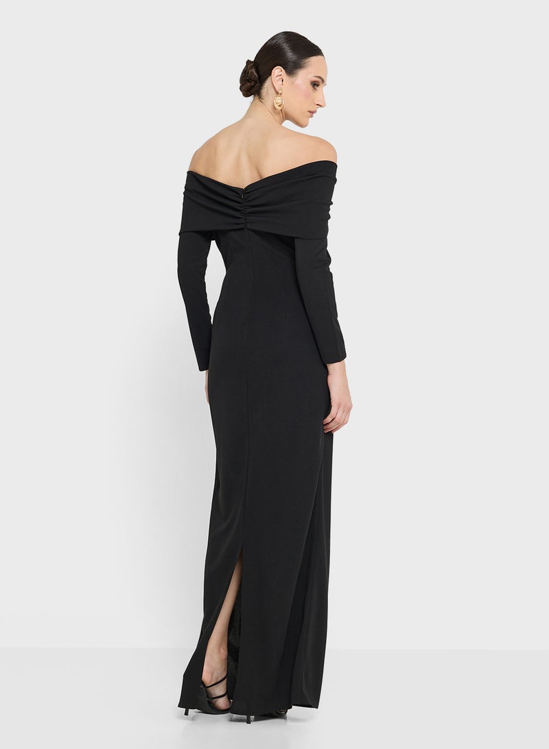 Namshi x One Shoulder Dress With Embellished Floral - Image 3