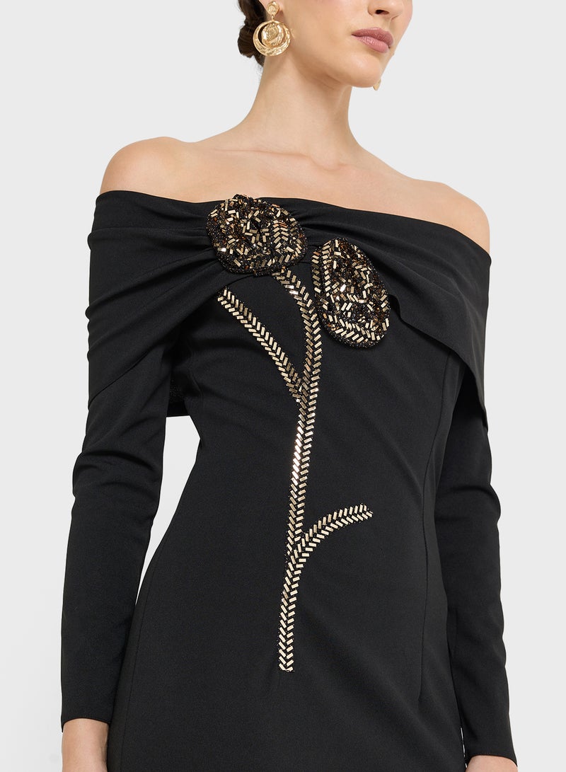 Namshi x One Shoulder Dress With Embellished Floral - Image 4
