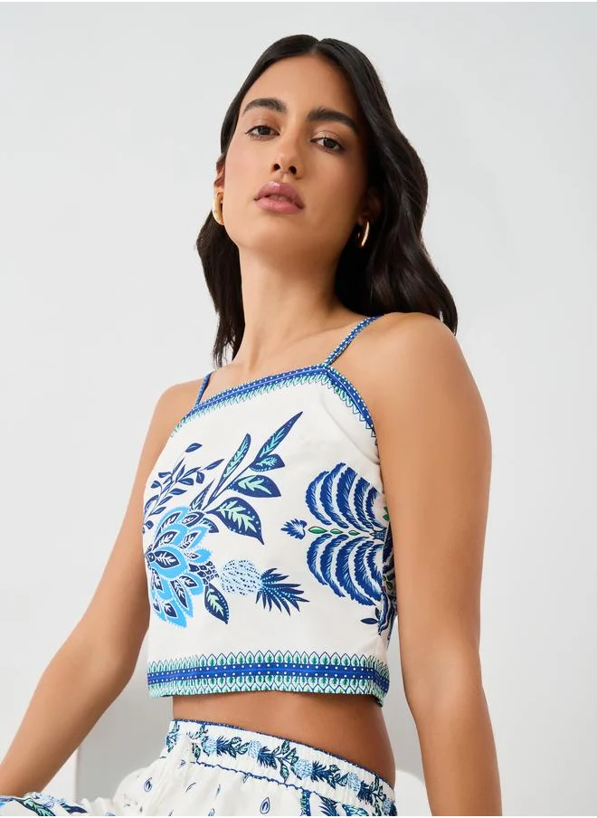 Styli Styli Strappy Lace Hem Crop Top