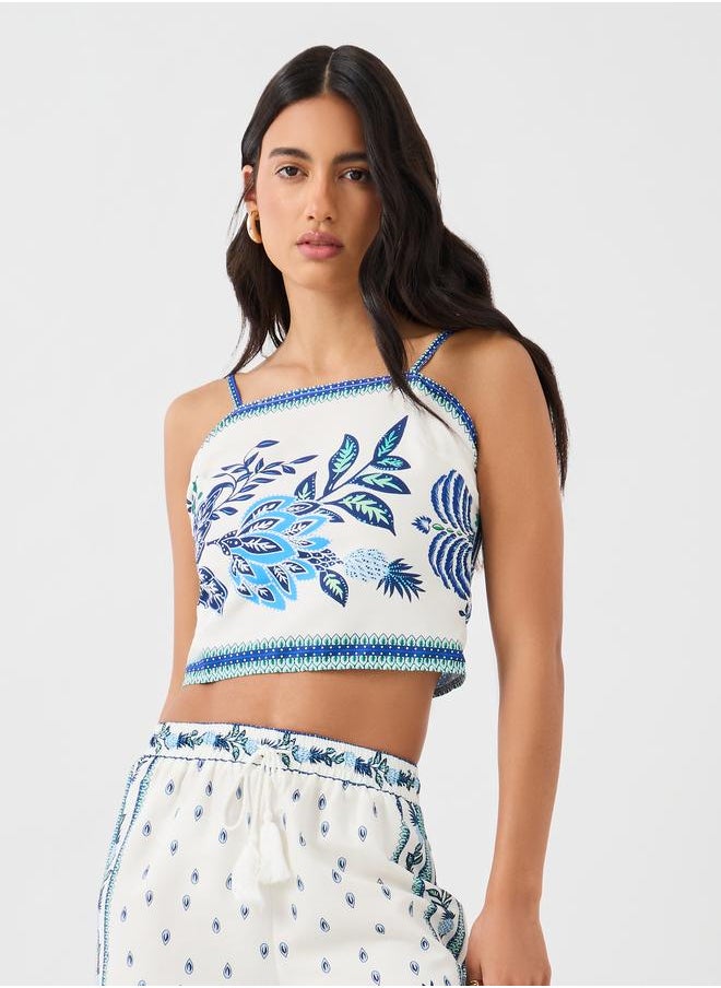 Styli Styli Strappy Lace Hem Crop Top  - Image 3