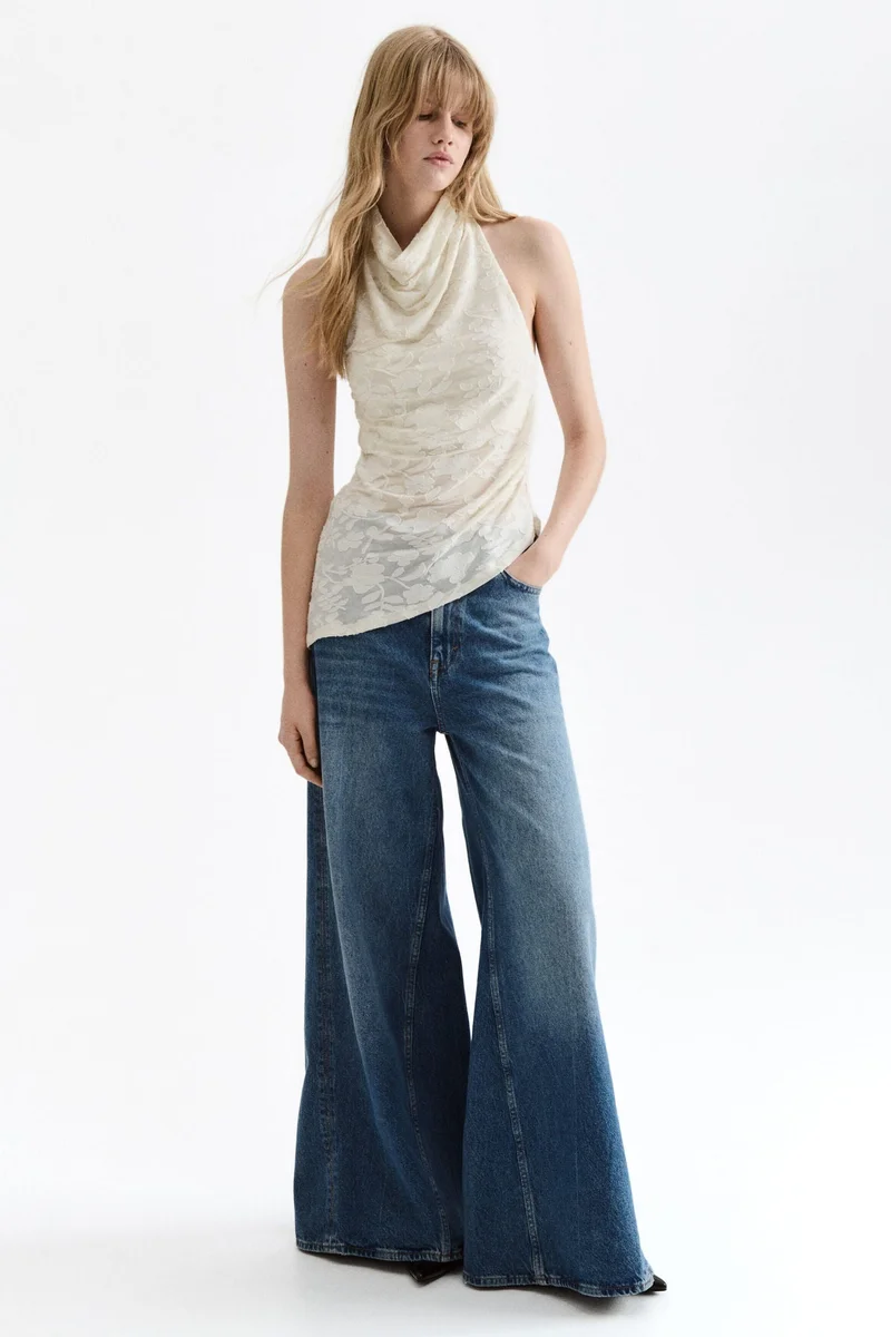 اتش اند ام بلوزة بتصميم شرائط حول الرقبة