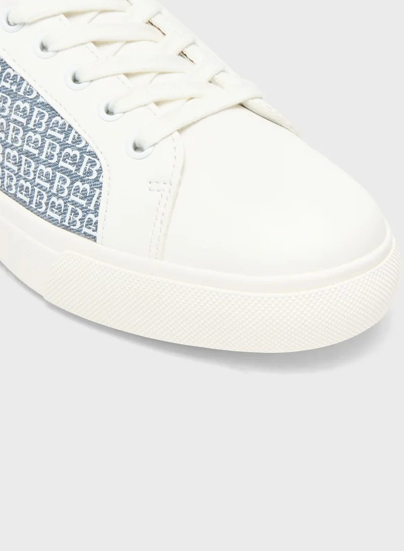 شو اكسبرس Lace Up Low Top Sneakers