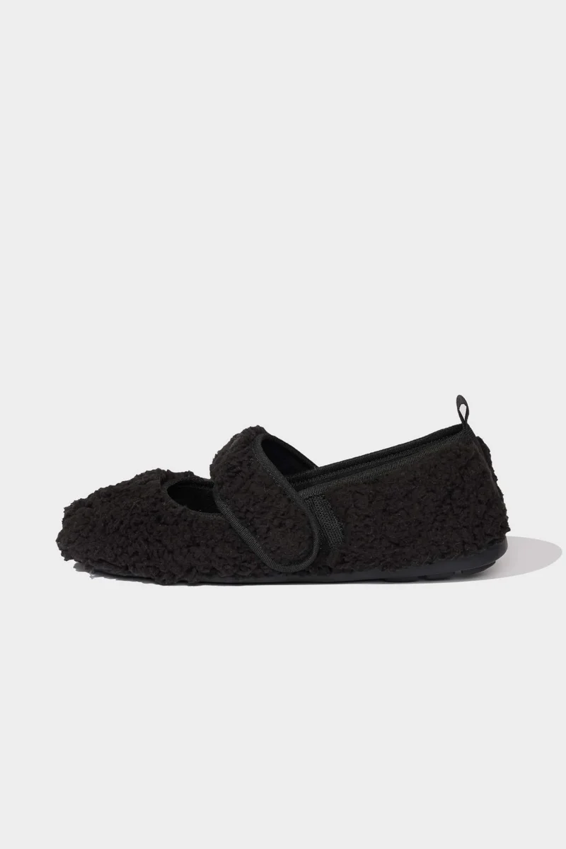 ديفاكتو Woman Single Strap Ballerina Flat Shoes