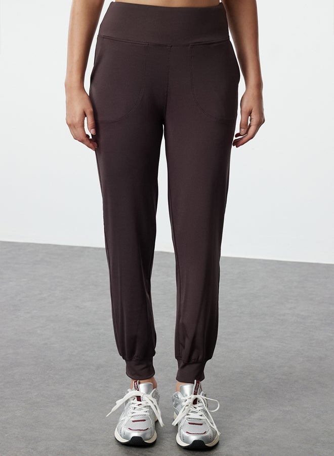 trendyol Bitter Brown Diver/Scuba Fabric Relaxed Cut Knitted Sports Sweatpants - Image 3