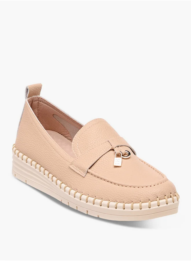 فلورا بيلا من شو إكسبرس Textured Slip-On Loafers