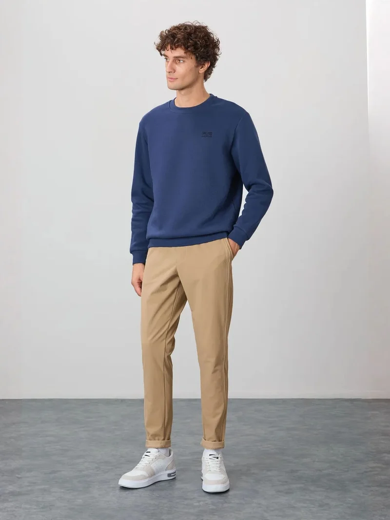 تومي لايف TOMMY Men's Regular Fit Crew Neck Sweatshirt