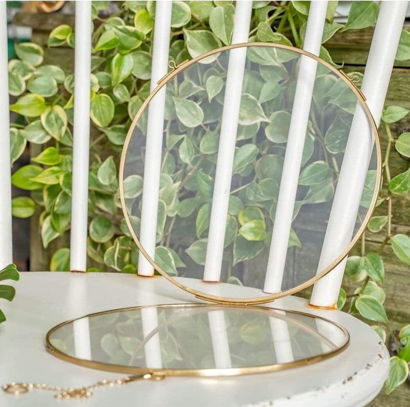 Spaziomaker Collections Wall Hanging Round Glass Photo Frame 4 Brass Material for Dried Pressed Flowers Double Glass Floating Frame for Gifting on Birthday Wedding Anniversary Pack of 1 - Image 3