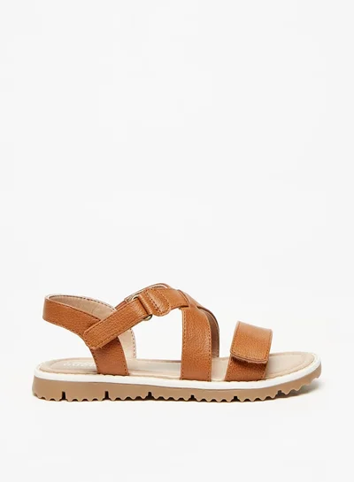 سيد دوتشيني Boys Textured Cross Strap Sandals with Hook and Loop Closure