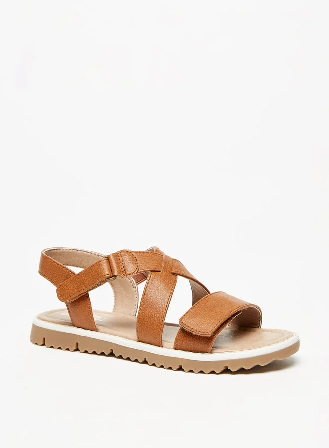 سيد دوتشيني Boys Textured Cross Strap Sandals with Hook and Loop Closure