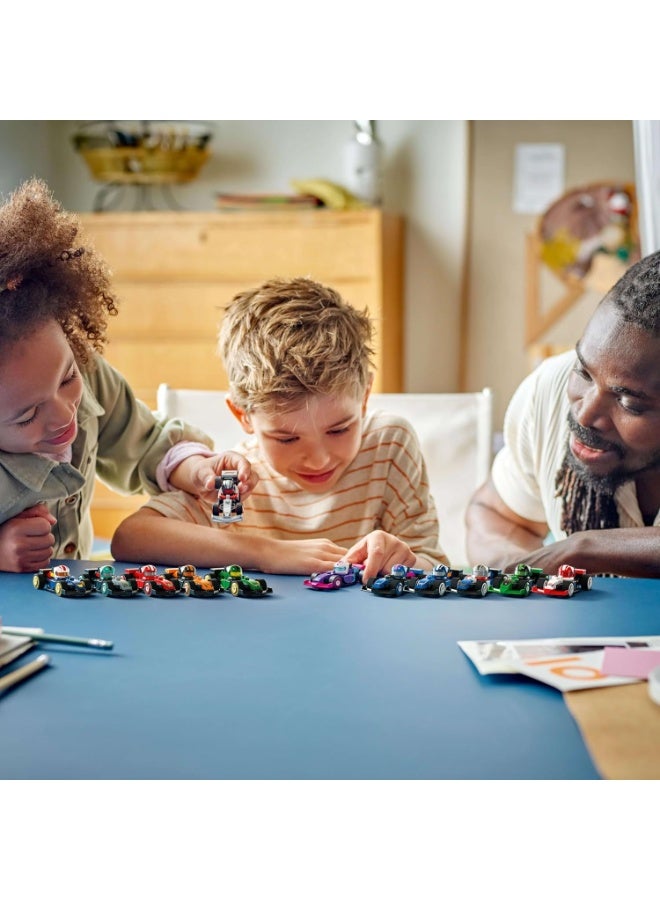 ليغو ليجو ميني فيجرز سيارات سباق فورمولا 1 القابلة للاقتناء – احصل على سيارتين من أصل 12 نموذج سيارة مصغّرة مع خوذات السائقين وعجلات متحركة – فرق الفورمولا 1 تشمل فيراري، مرسيدس، ماكلارين، ريد بُل – علبة مفاجأة (عبوة من قطعتين) – 71049 - Image 3