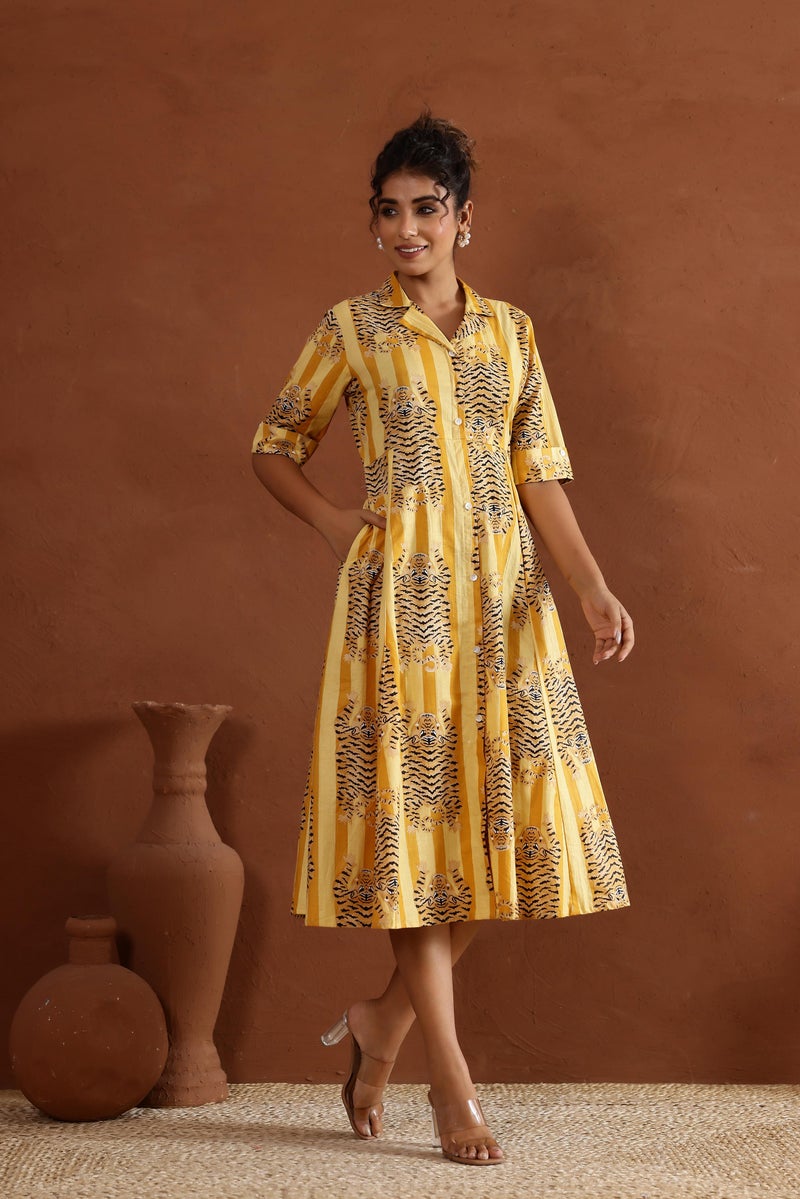 Label Flavia Women Yellow Printed Fit & Flare Maxi Dress - Image 4