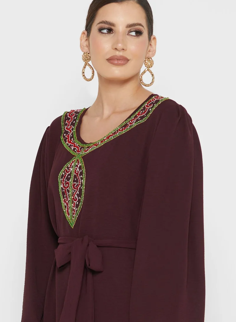 hayas closet Embroidery Detail Jalabiya