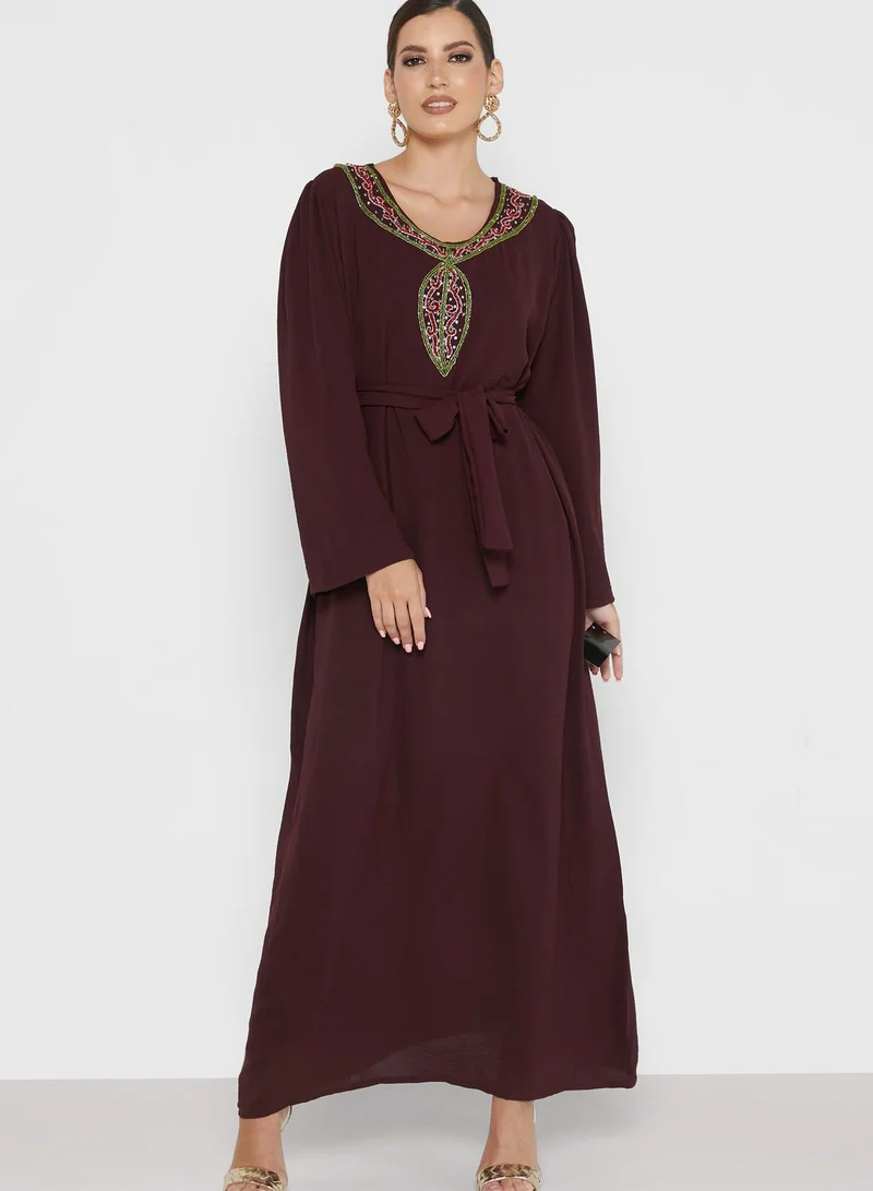 hayas closet Embroidery Detail Jalabiya