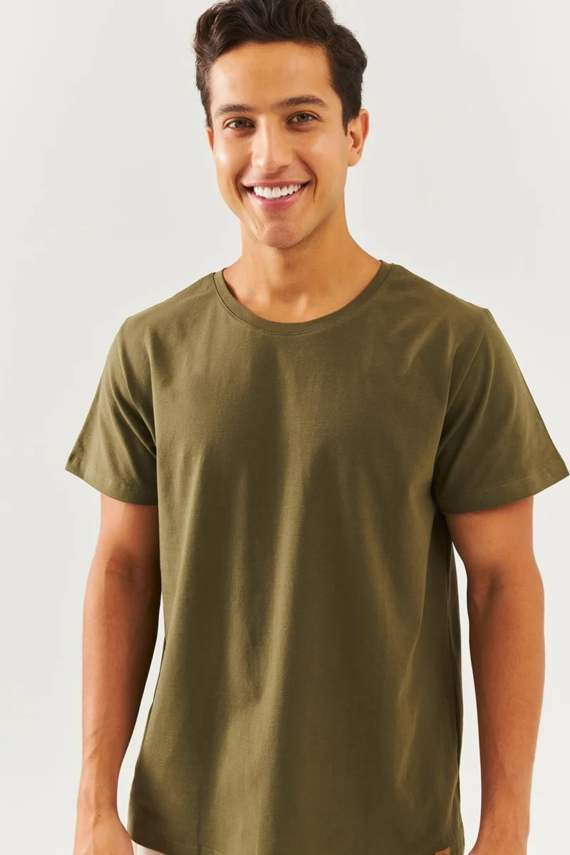 Butikgiz Khaki Oversize Comfortable Cotton Combed Crew Neck Short Sleeve Basic T-Shirt Classic Collection