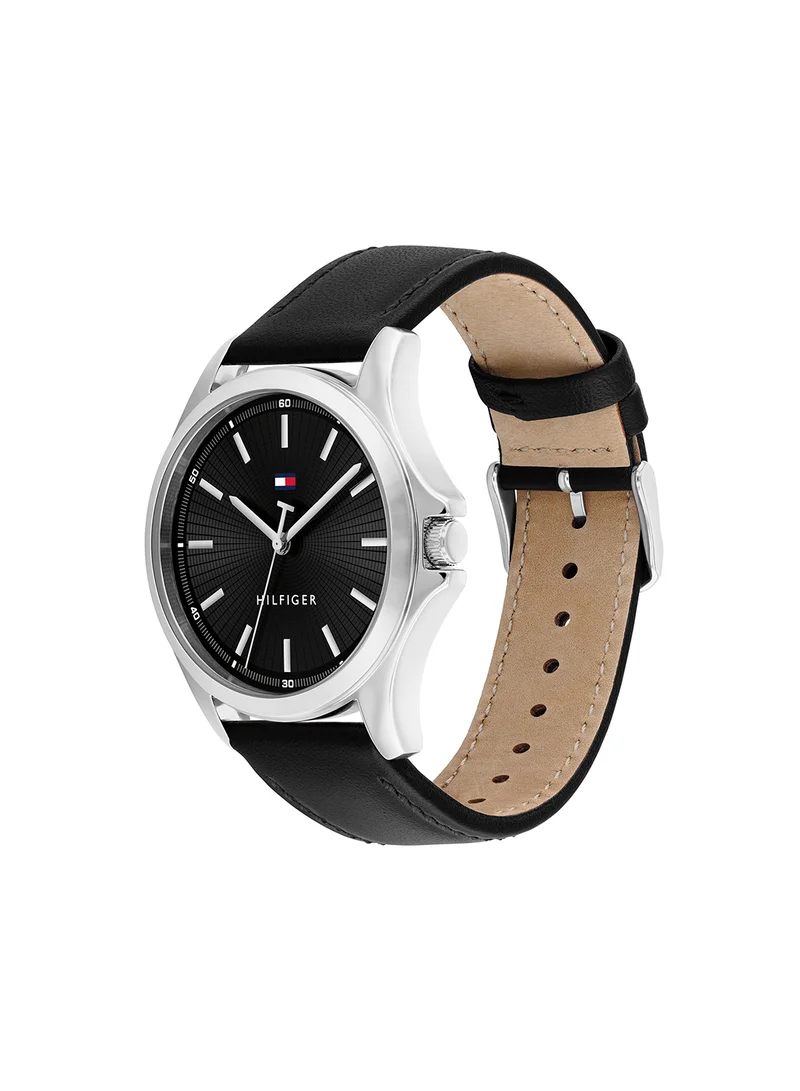 تومي هيلفيغر Bruce Analog Watch