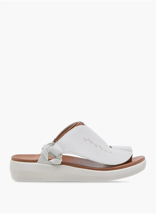 الواحة Boys Embroidered Slip-On Arabic Sandals with Toe Loop Detail